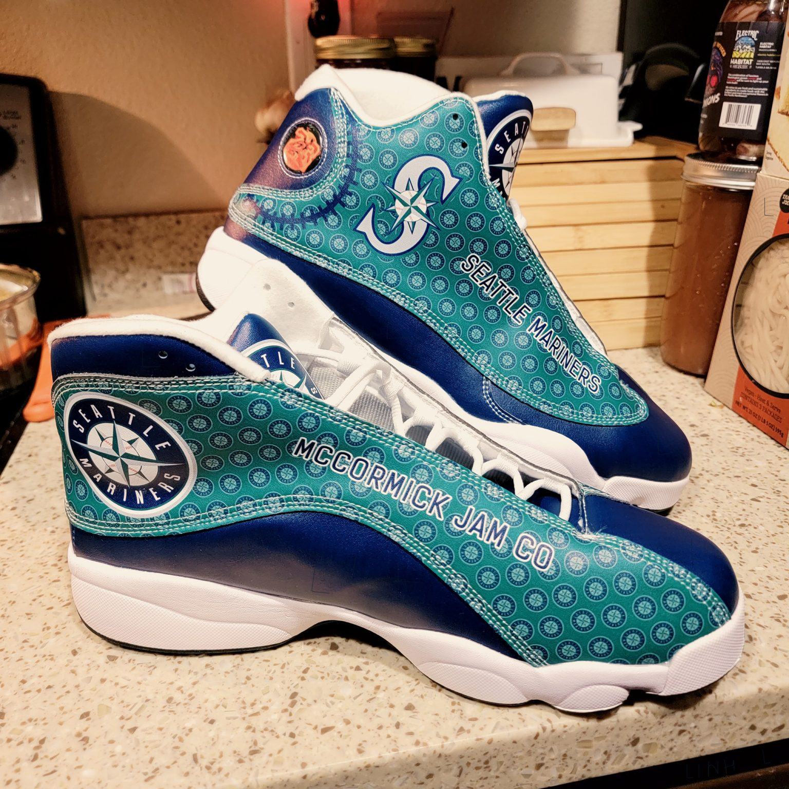 Crocs Mariners PR Crocs Ver 4 – Home
